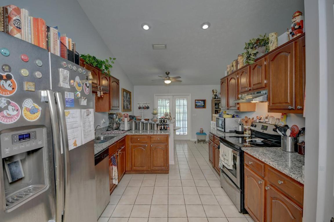 LAKEWOOD PARK UNIT 8 - Residential