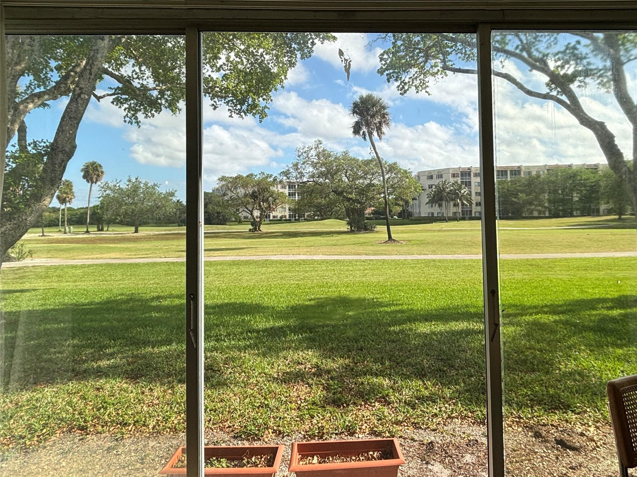 NO 71 PALM-AIRE COUNTRY CLUB - Residential