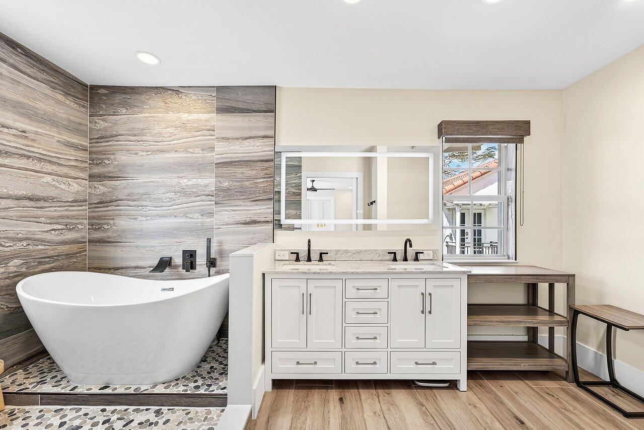 BOYNTON HEIGHTS - Residential