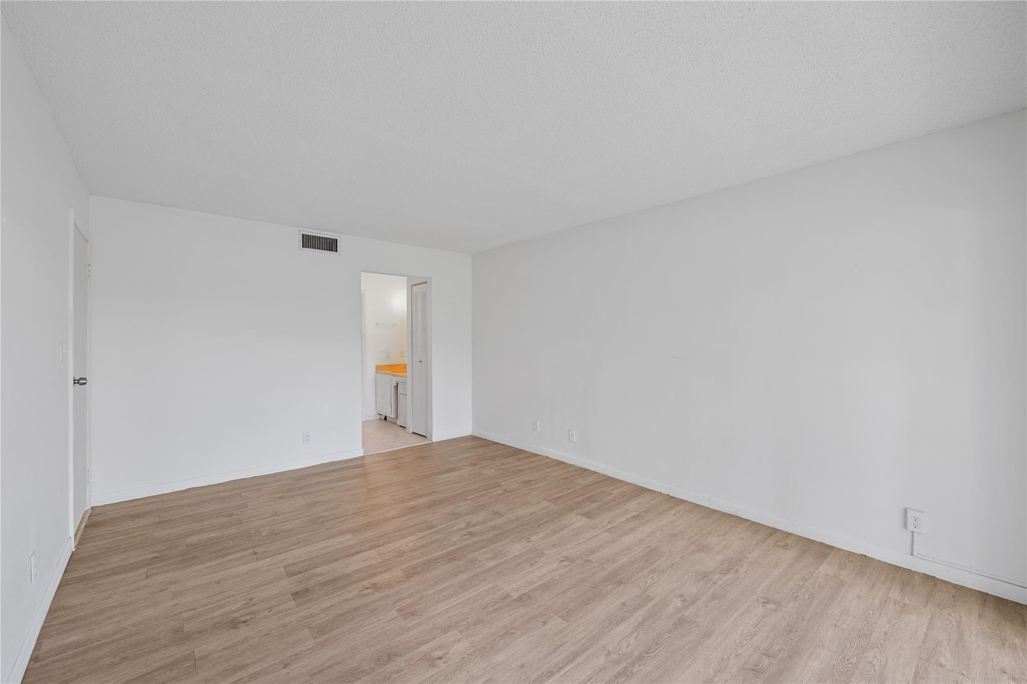 FAIRWAYS OF TAMARAC CONDO - Residential Lease