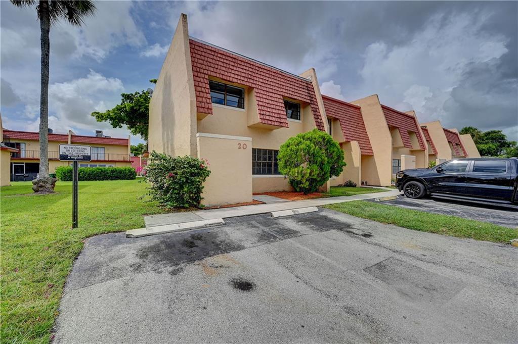 SHAKER VILLAGE - Residential