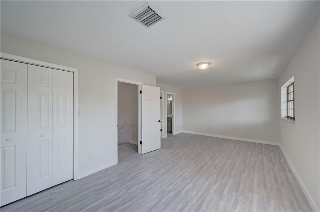 SHAKER VILLAGE - Residential