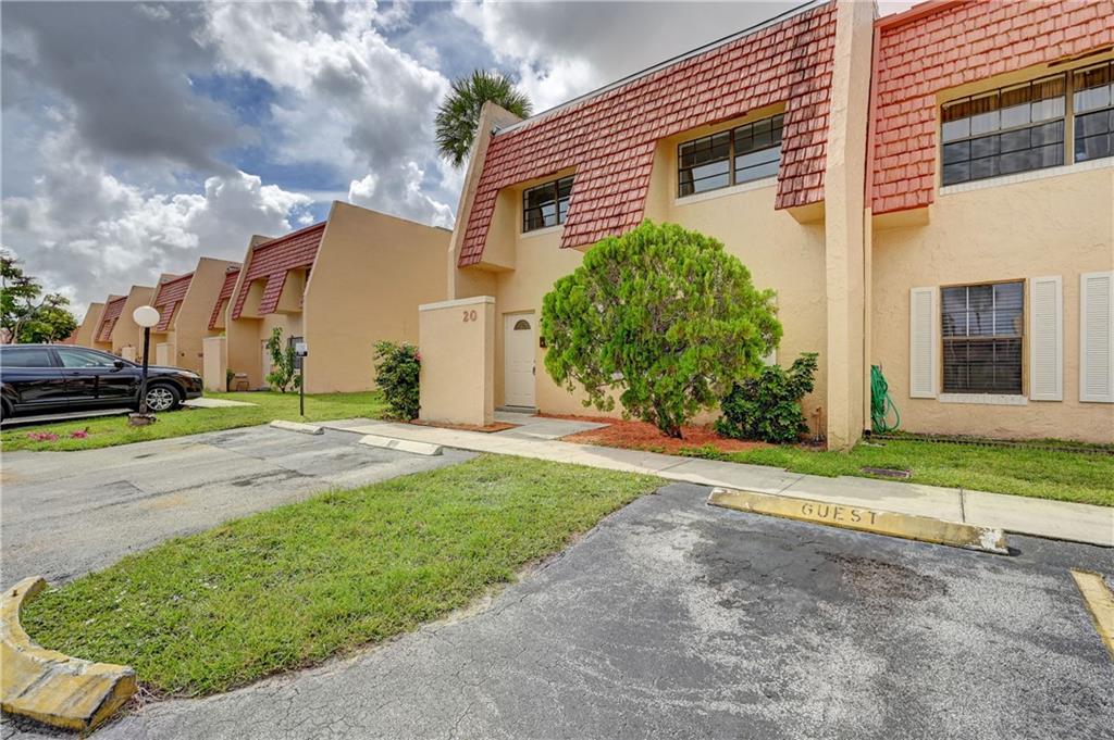 SHAKER VILLAGE - Residential