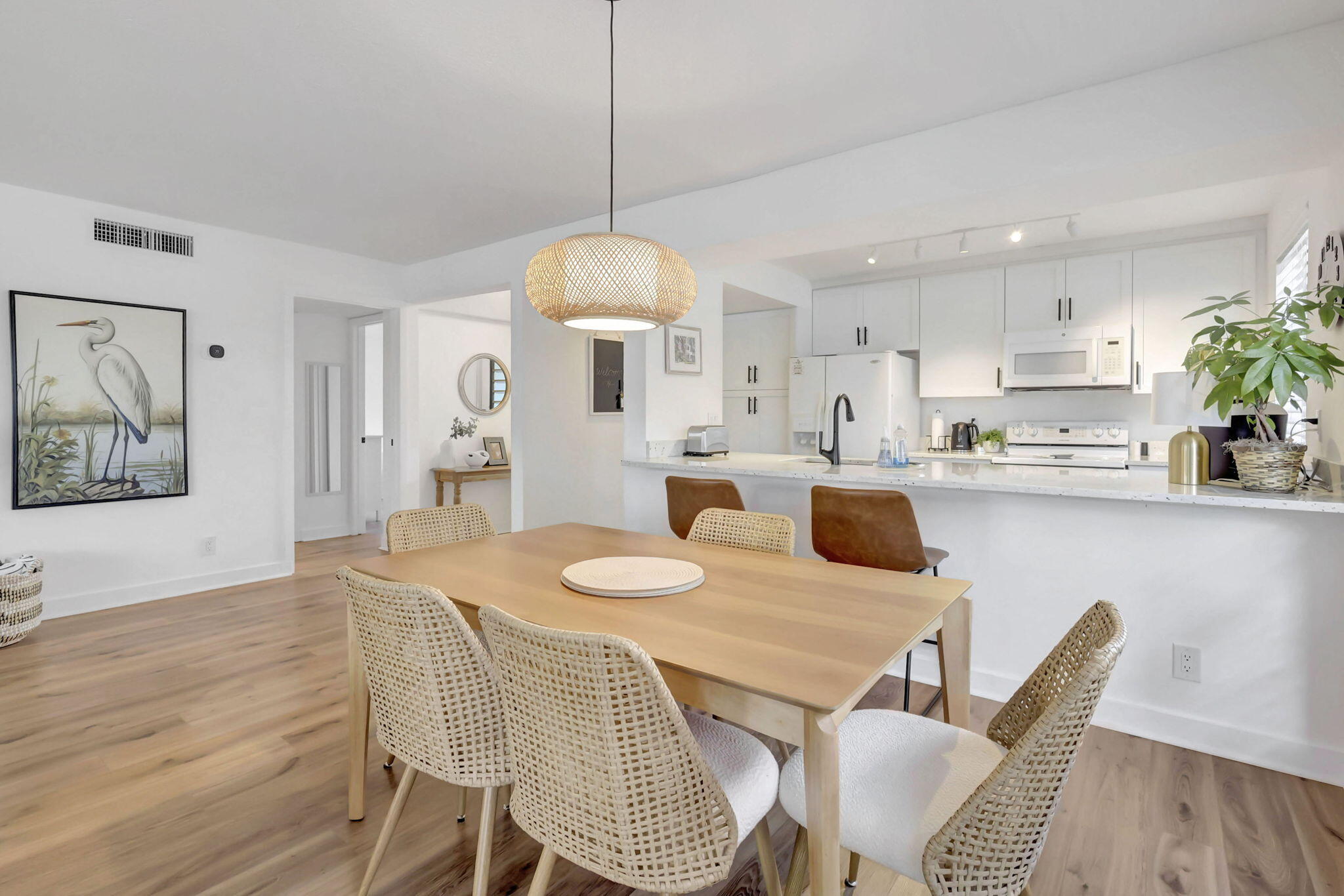 GOLF VILLAS CONDO - Residential Lease