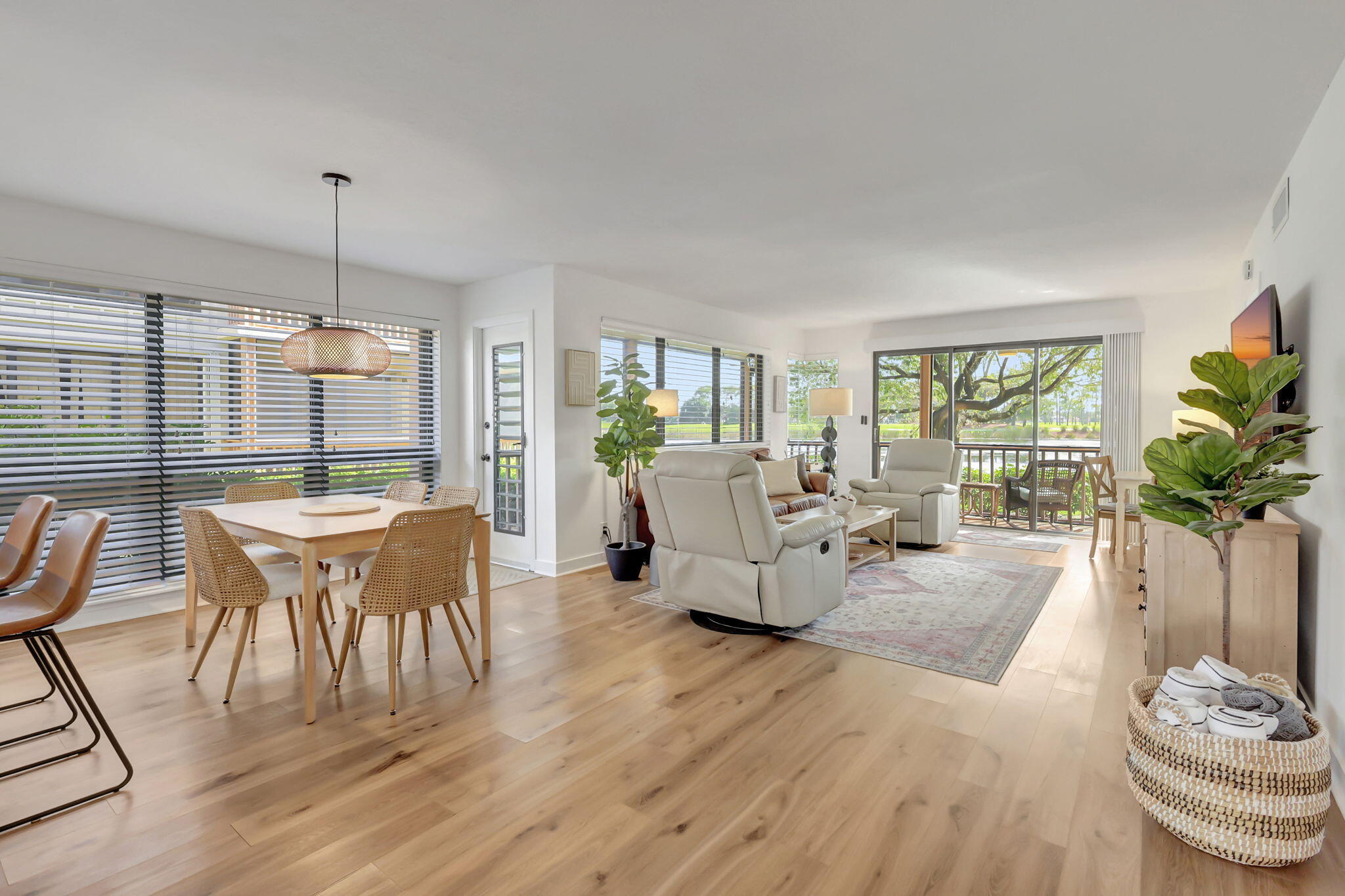 GOLF VILLAS CONDO - Residential Lease