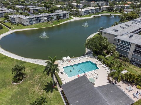 2811 S Garden Drive 111 Palm Springs FL 33461