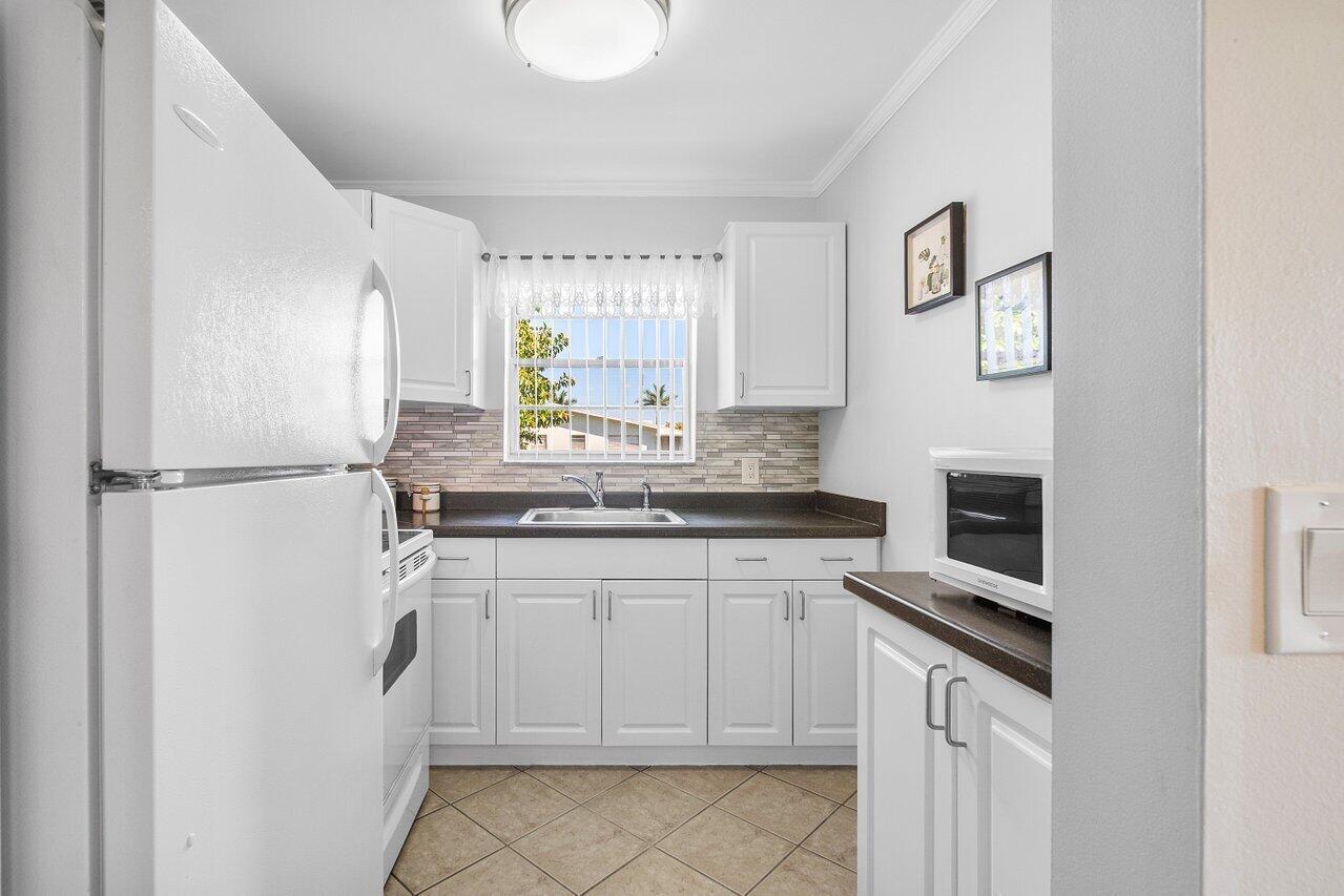 202 Windsor I