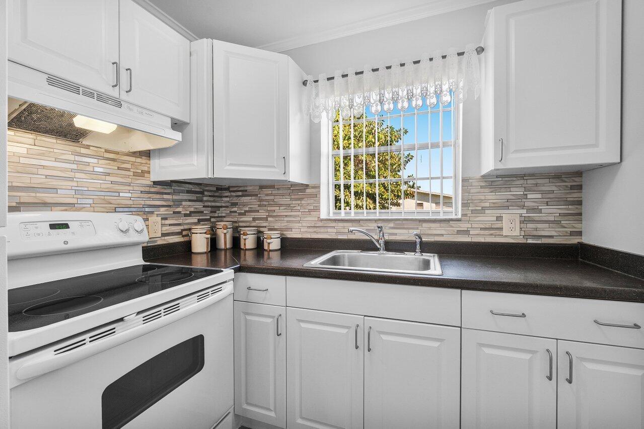 202 Windsor I