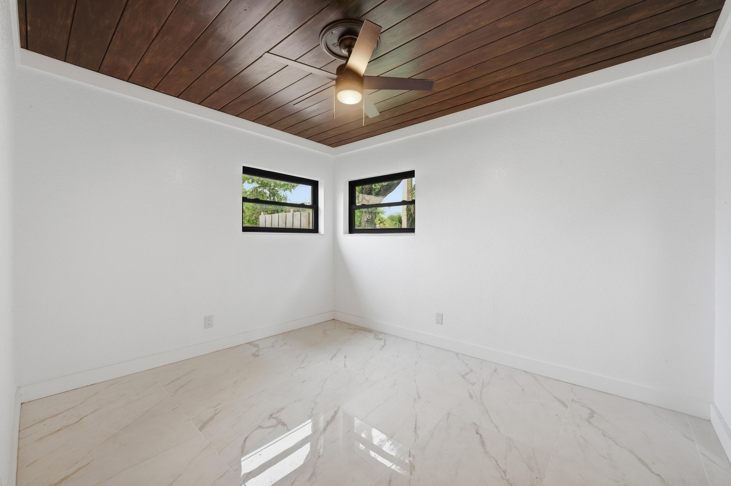 METES AND BOUNDS - Residential Lease