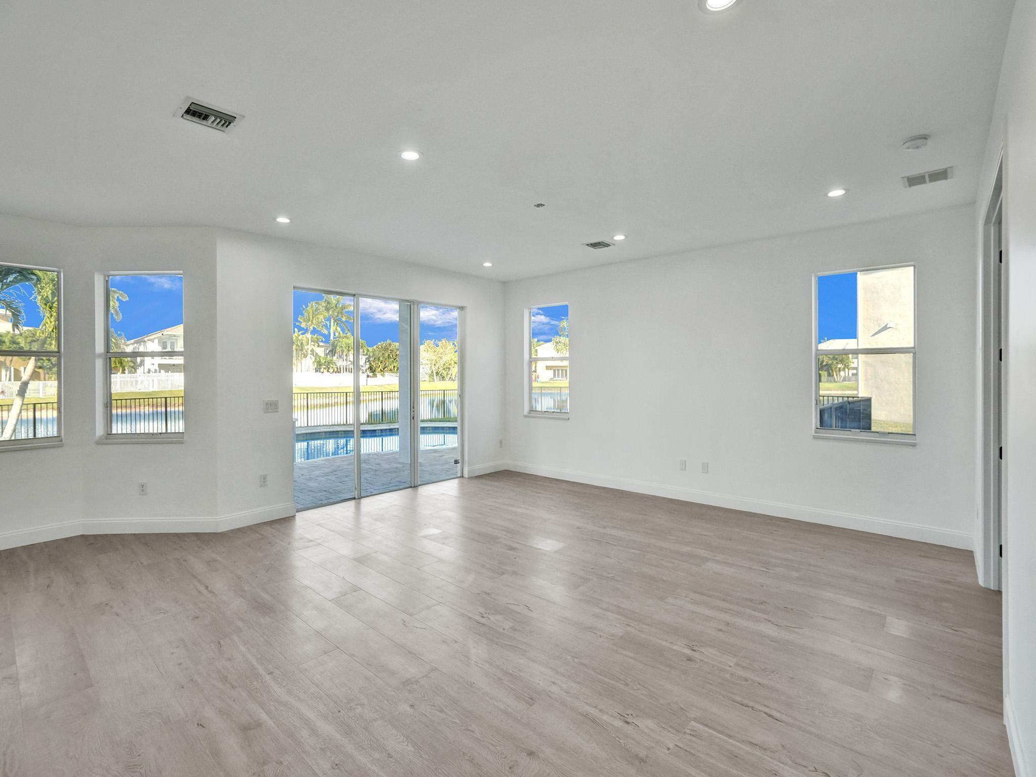 OLYMPIA 2 - Residential