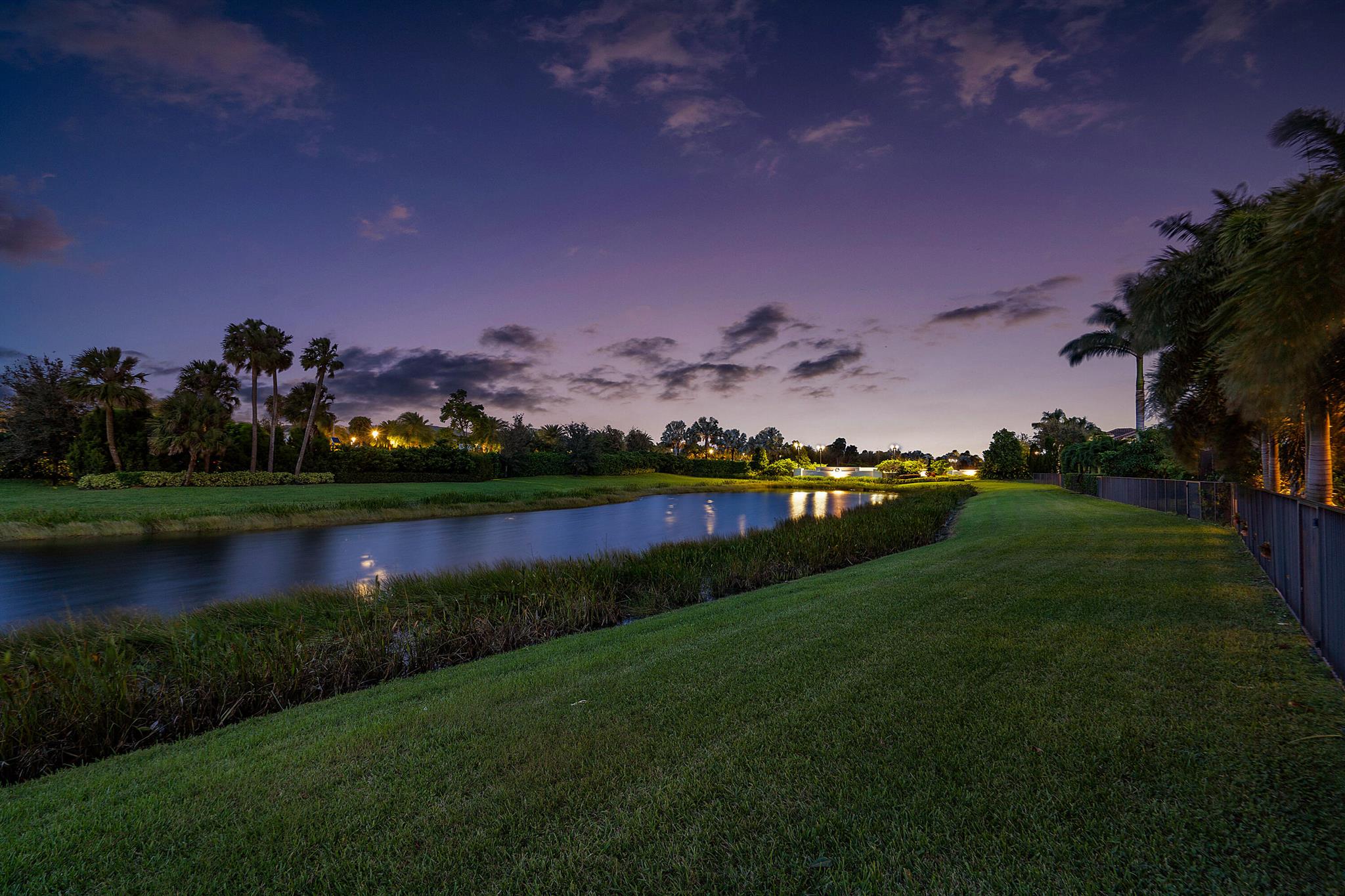BOCA BRIDGES / CAMBRIDGE - Residential
