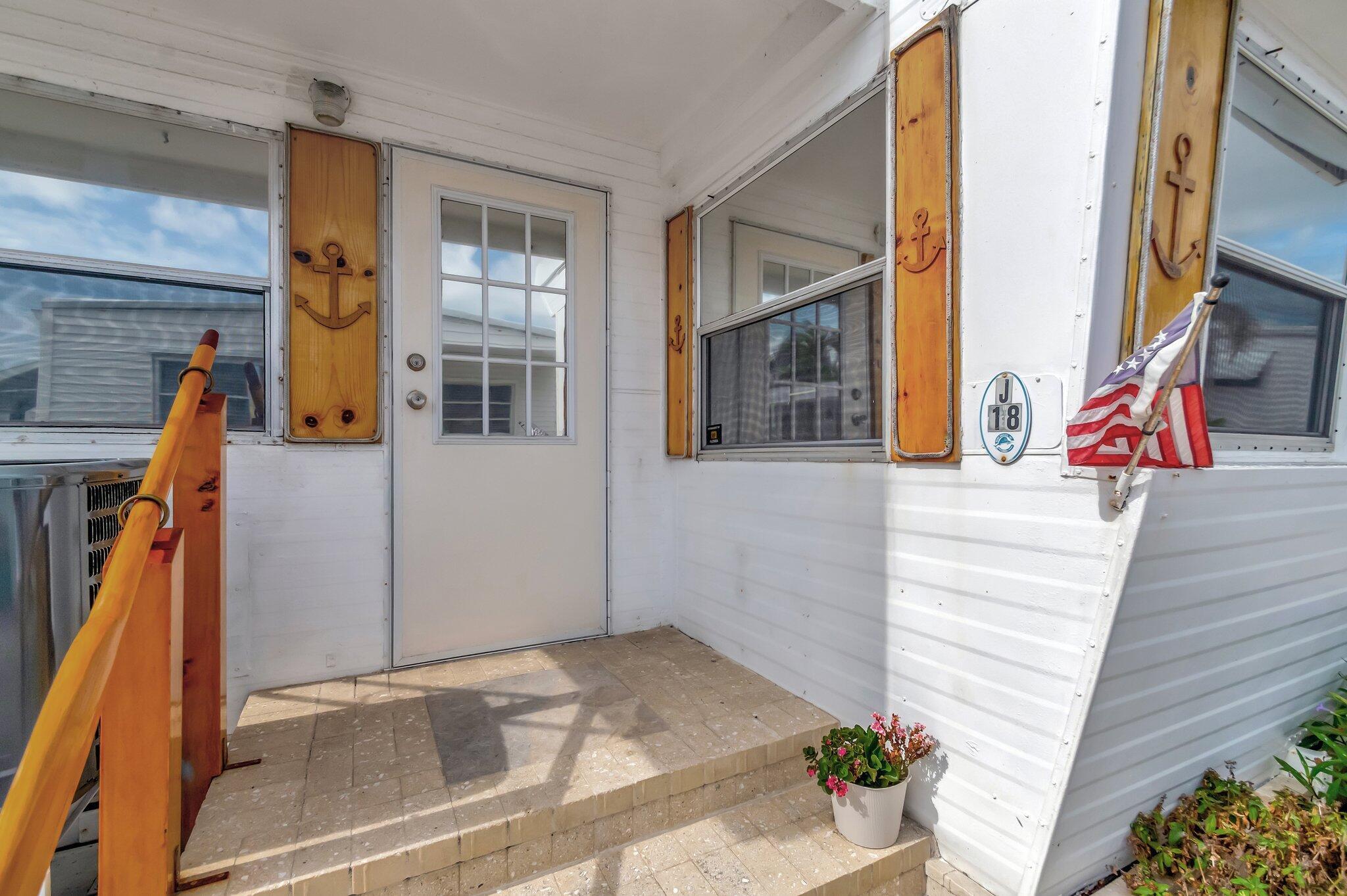 18 Juniper Drive J, Briny Breezes, FL, 33435/$310,000 3 18 Juniper Drive J