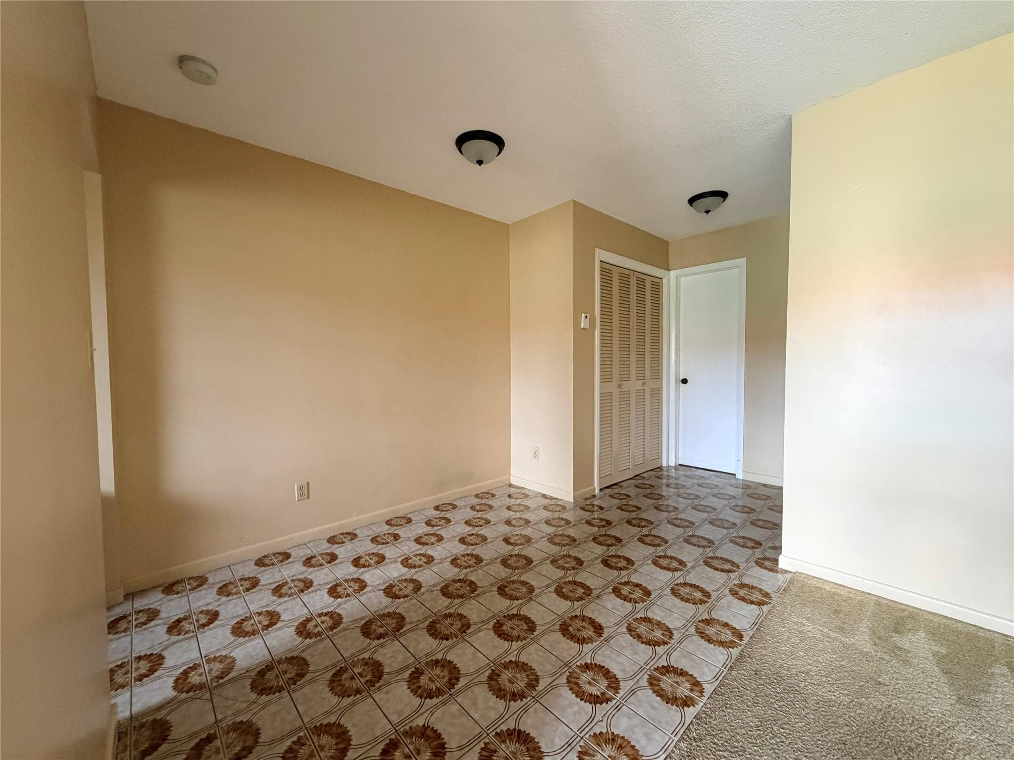 North Hollywood 4-1 B - Residential Lease