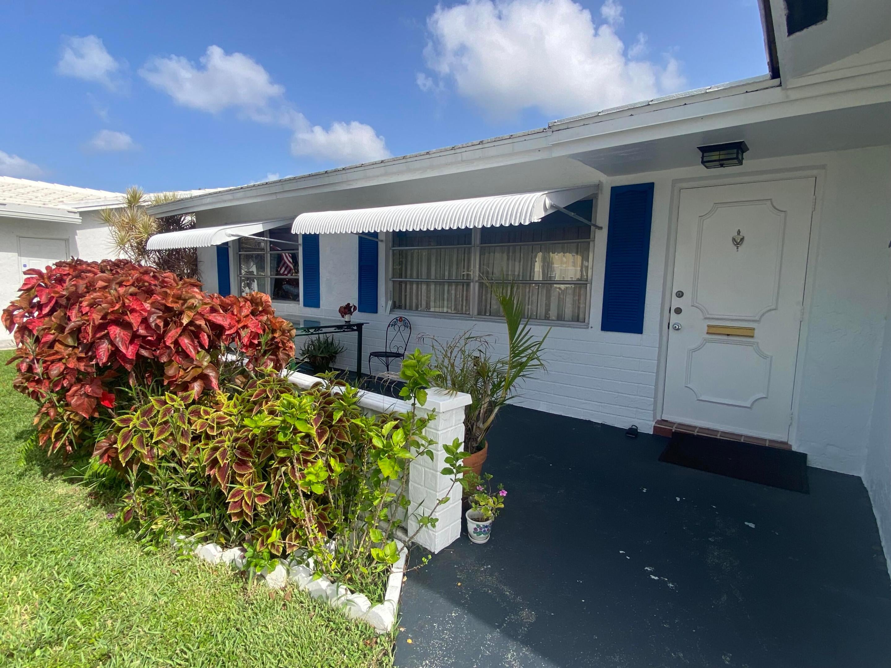 2300 SW 19TH Avenue, Boynton Beach FL 33426