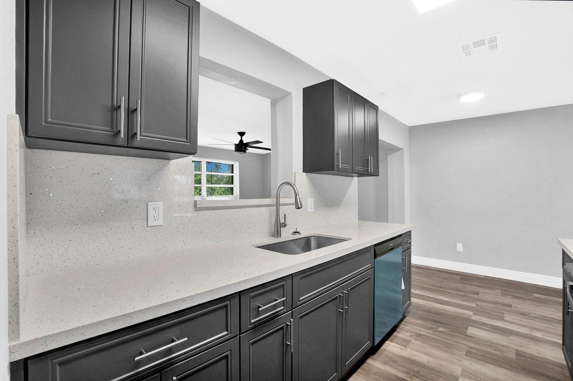 Carol City Lake Steven Es - Residential