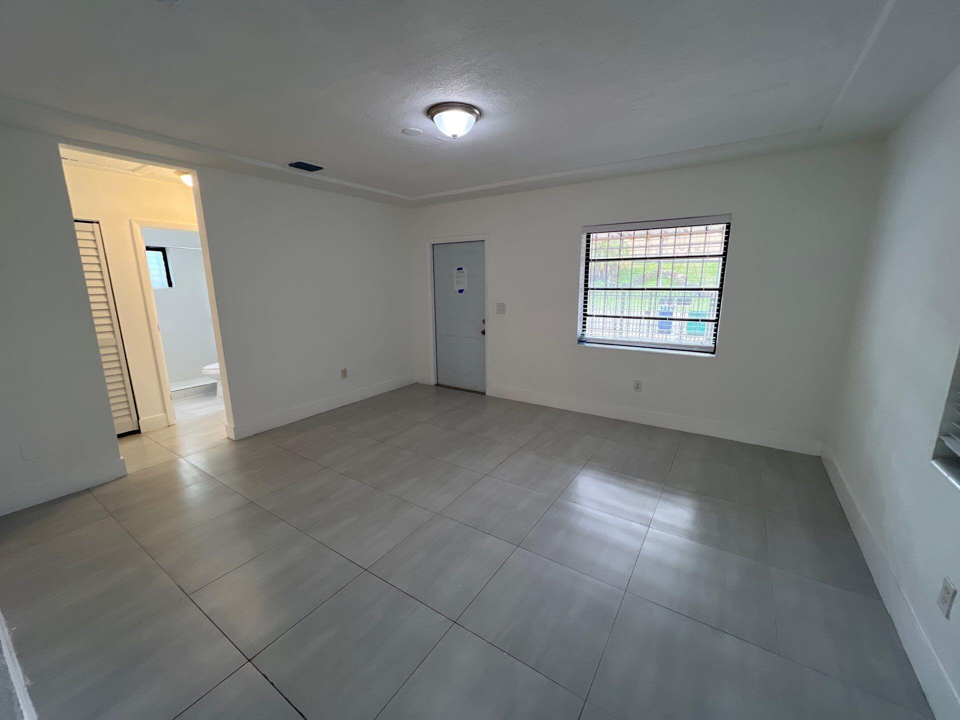 8125 NW 6th Avenue #01