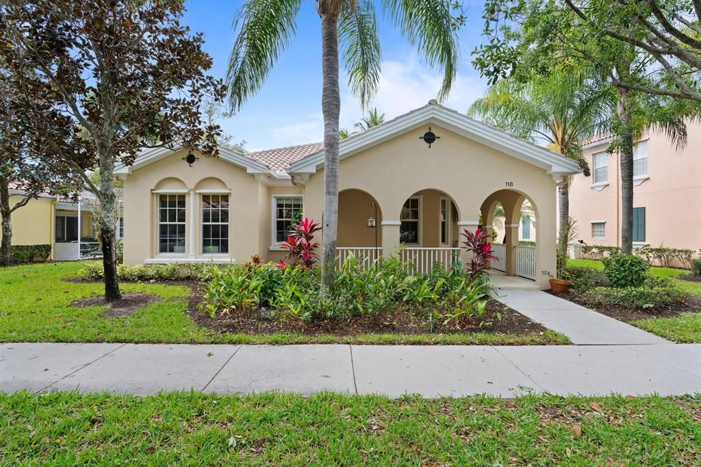 Photo of 118 Florence Drive, Jupiter, FL 33458 (MLS # R10875892)