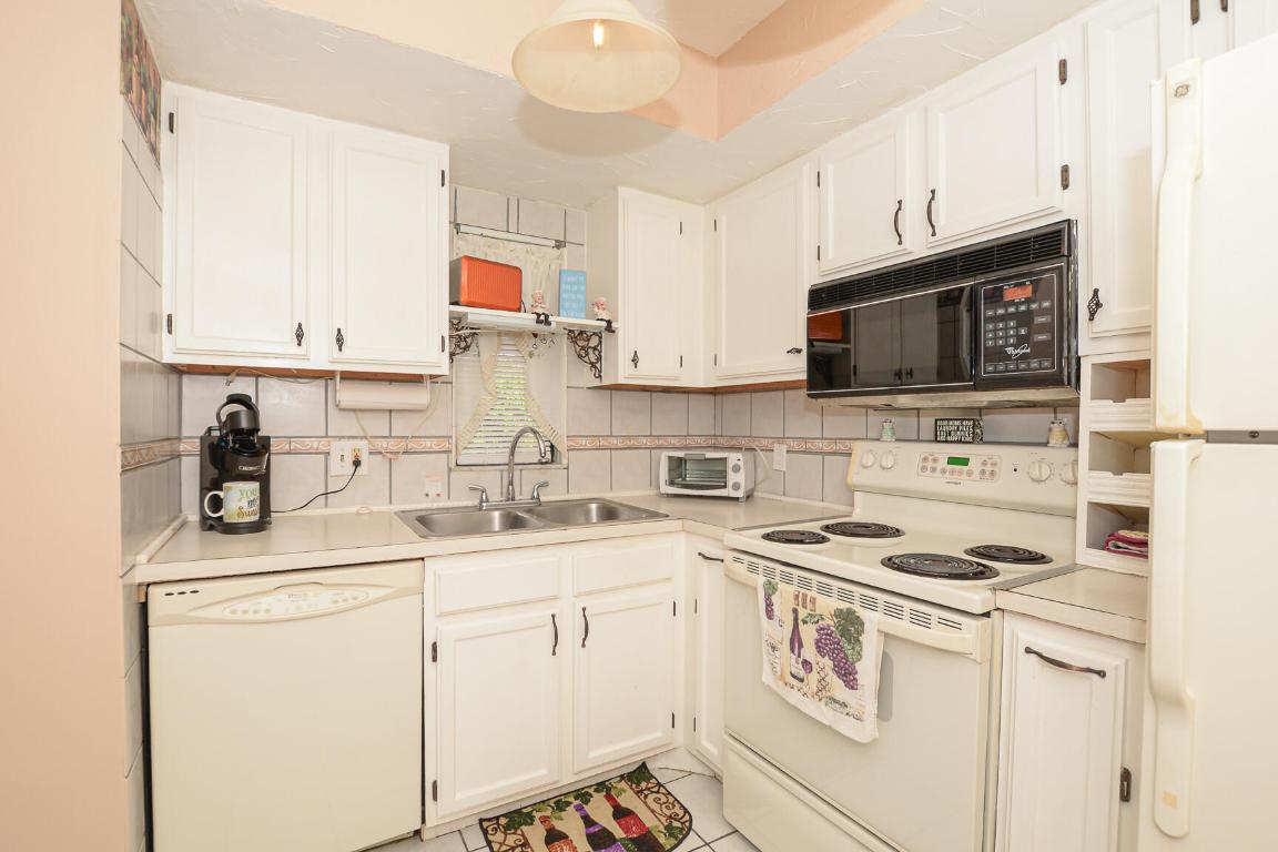 Seagrass Condominium - Residential