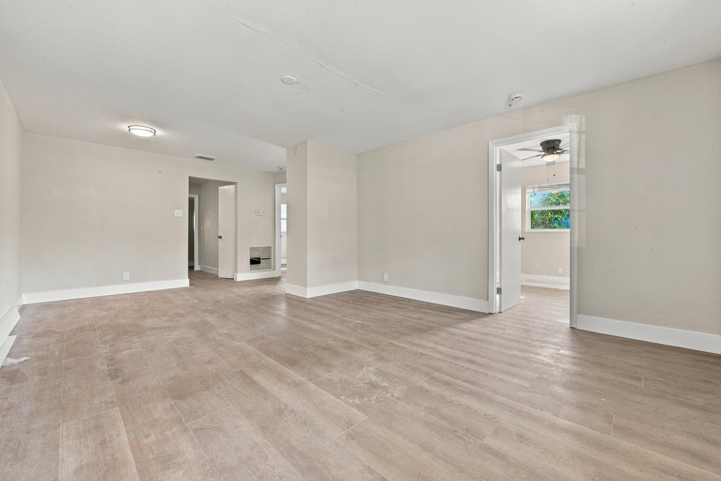 5401 - 5405 - 5405 17th Court