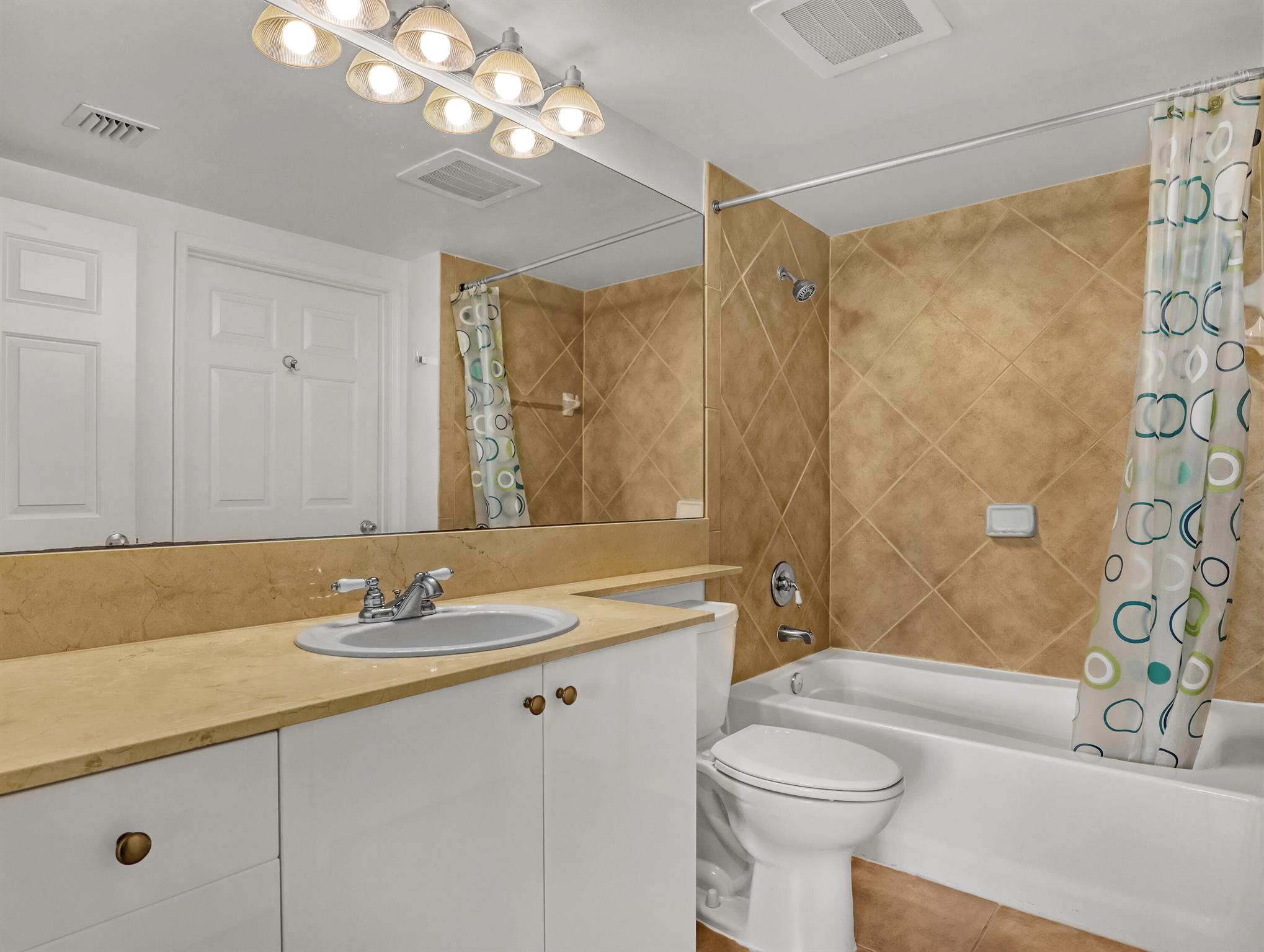 MARINA VILLAGE AT BOYNTON - Residential