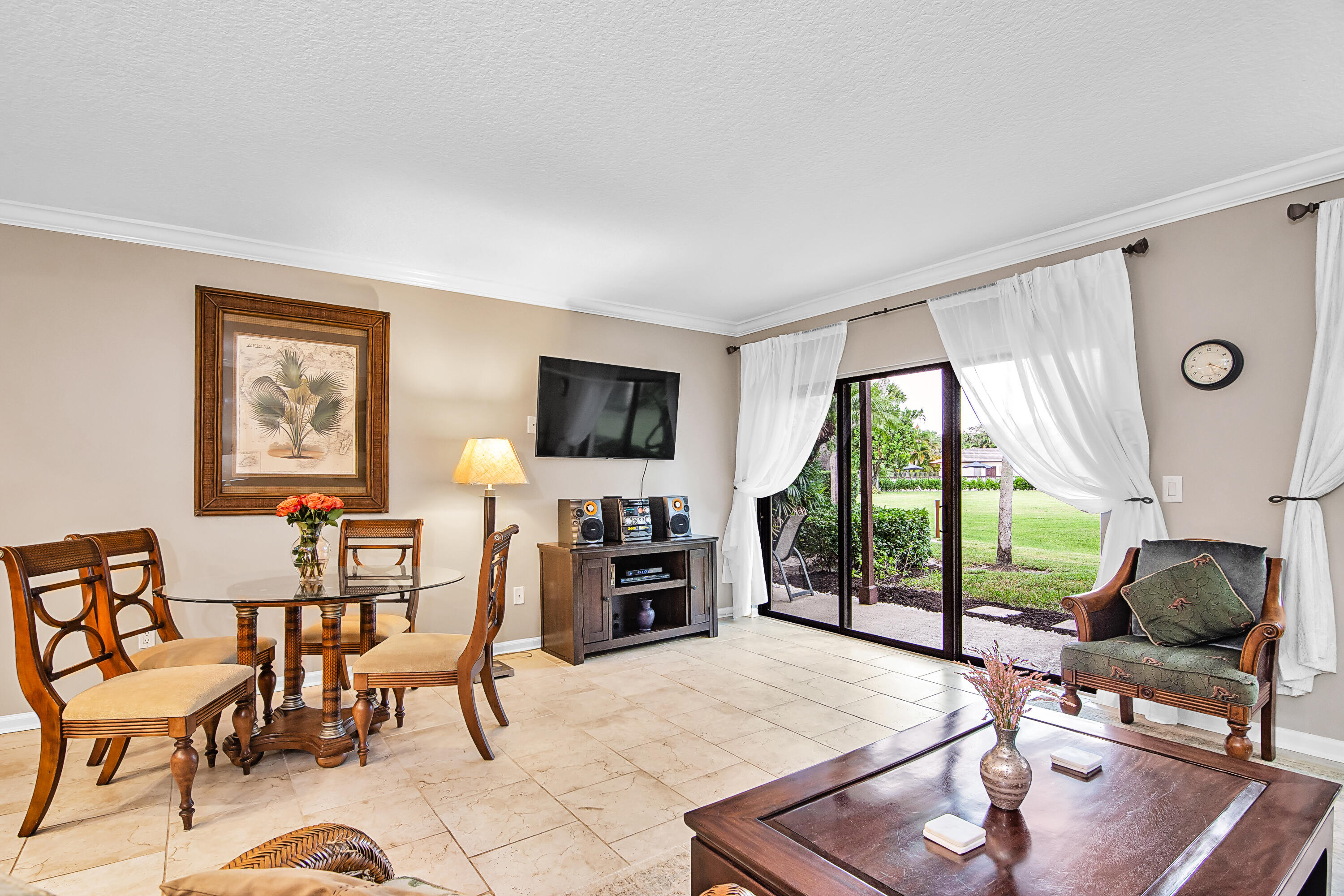 BAGATTELLE CONDO - Residential Lease