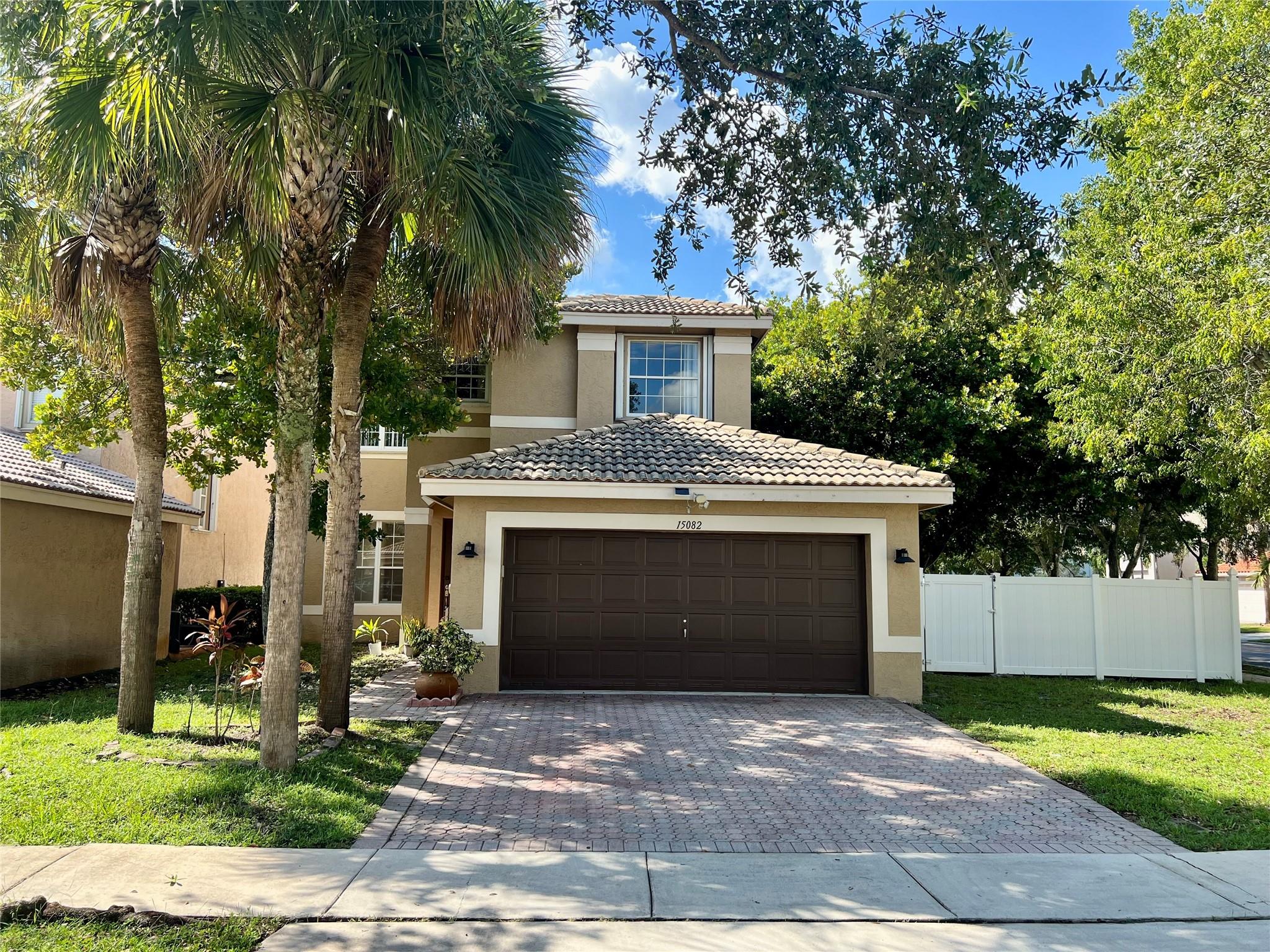 Seller credit is available towards buyer’s closing costs on this beautiful four-bedroom, three-bathroom single-family home located in the highly desirable Silver Shores community in west Miramar. Situated on a spacious corner lot, this home features laminate and tile flooring, a bedroom downstairs along with an upgraded bathroom, ceiling fans, also features a huge backyard perfect for entertaining. Silver Shores offers resort-style amenities including basketball courts, tennis courts, a clubhouse, and 24/7 guard-gated security. Don’t miss out on this incredible opportunity—this home won’t last long!