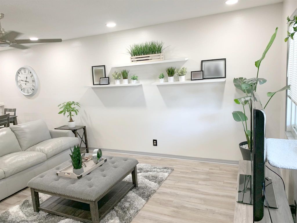 Photo of 14059 Marrian Avenue #B, Jupiter, FL 33458 (MLS # R10919865)