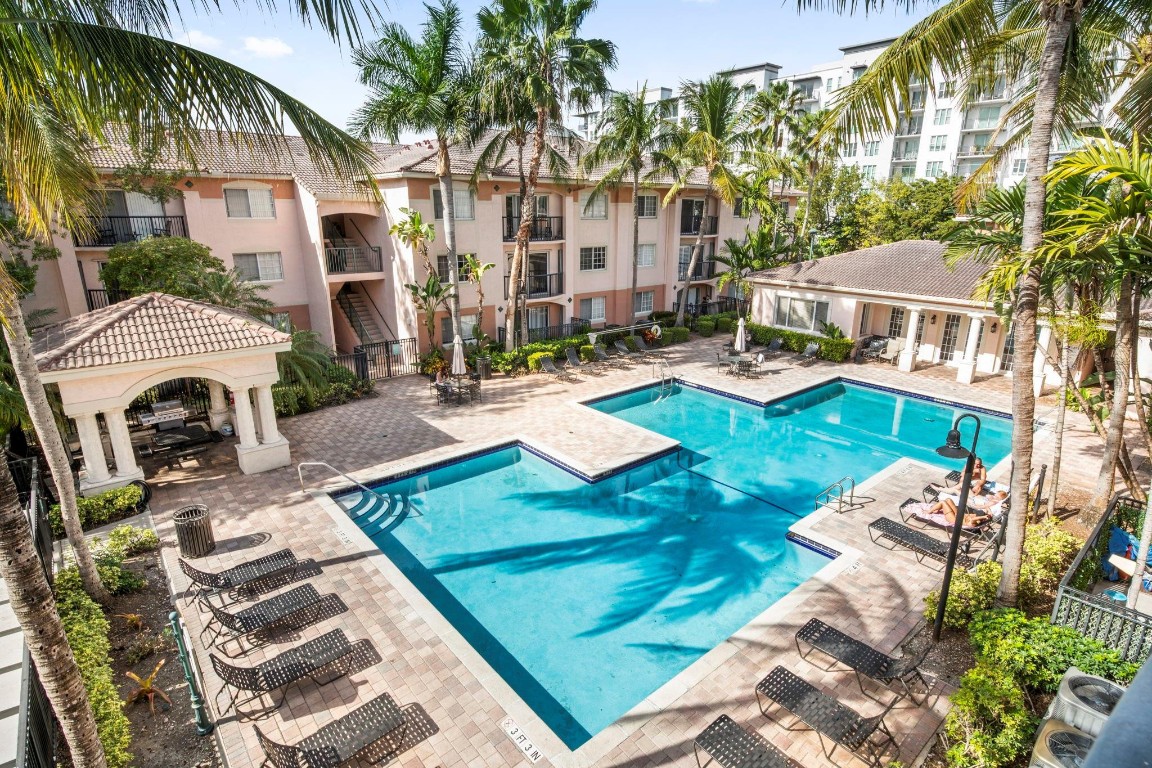 2005 SE 10th Avenue 410