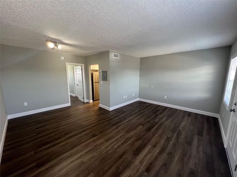 2605 NW 135th St 206 Miami FL 33167