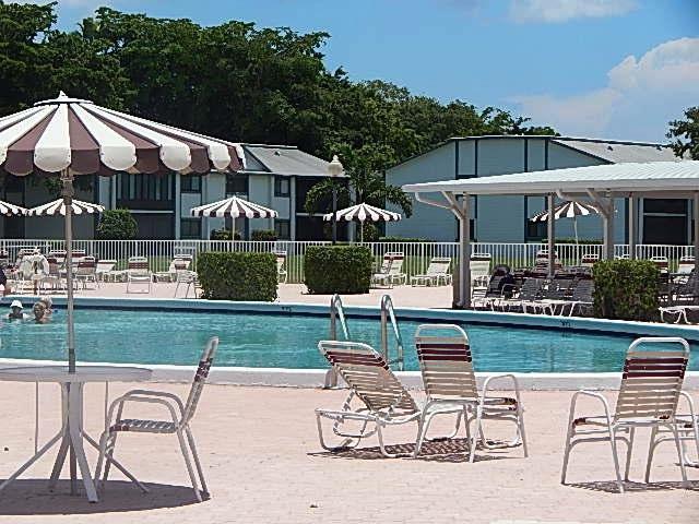 LAKES OF DELRAY WATERSEDG - Residential