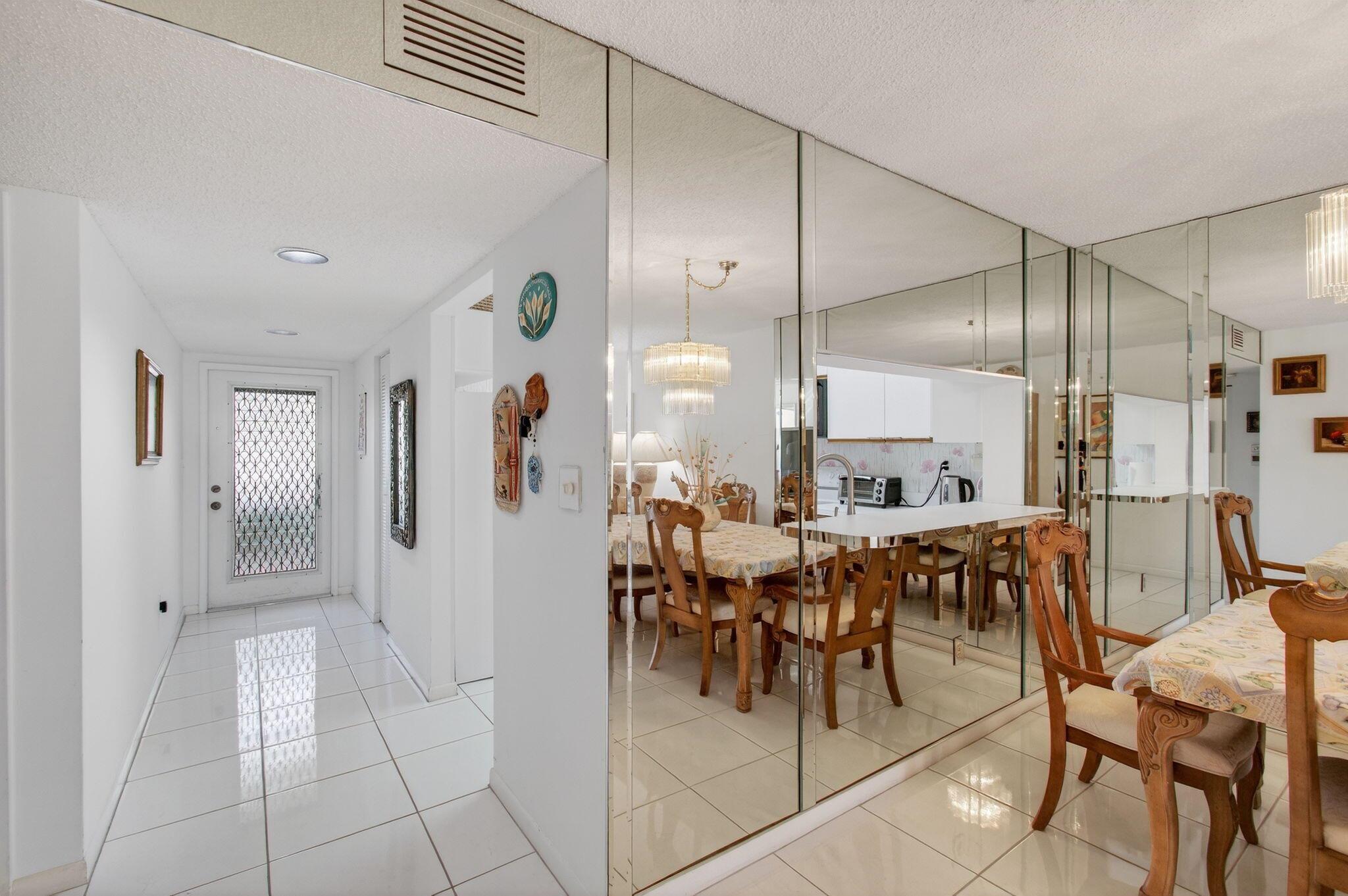 LAKES OF DELRAY WATERSEDG - Residential