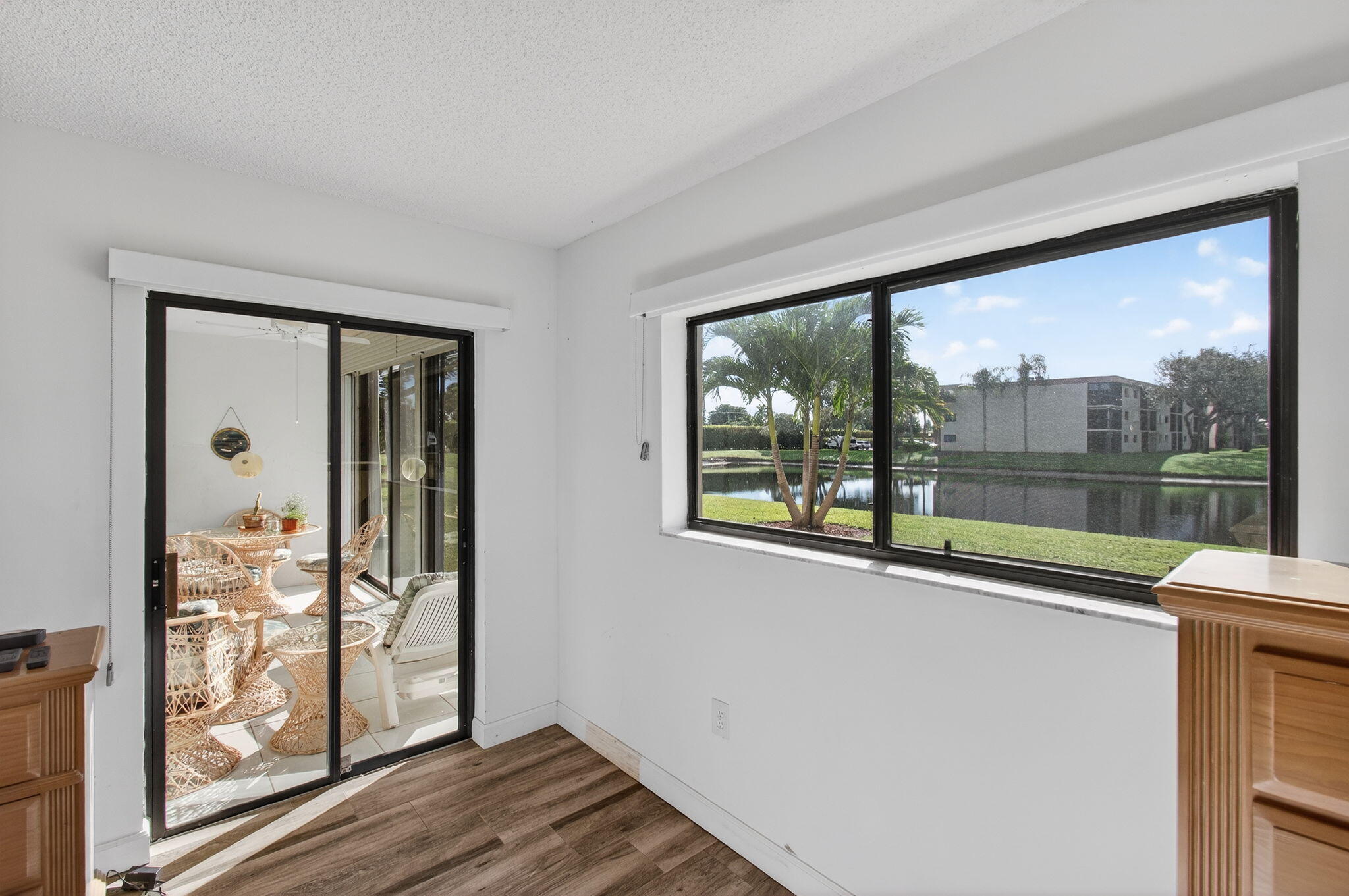 WATERSEDGE AT THE LAKES O - Residential