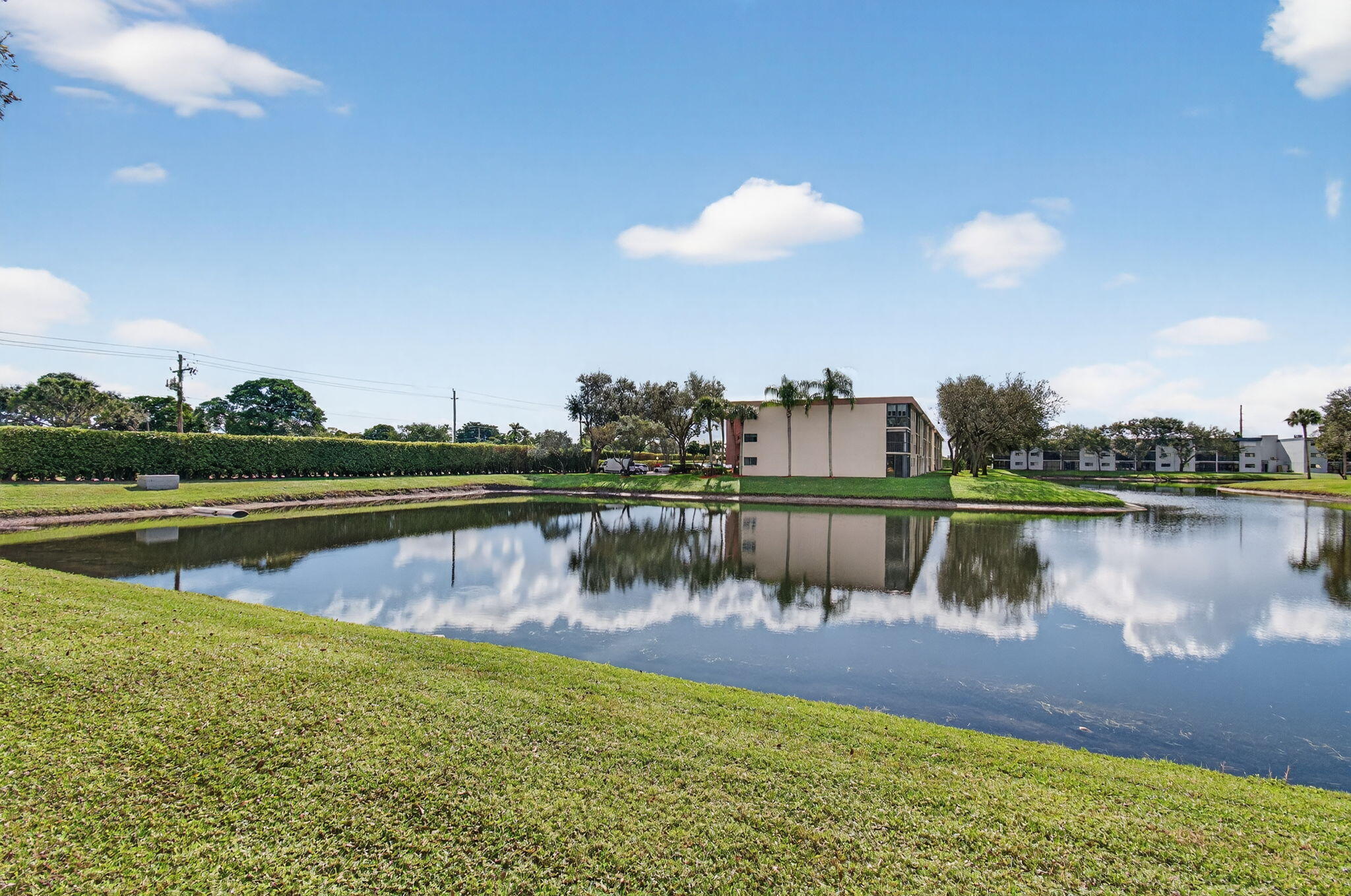 WATERSEDGE AT THE LAKES O - Residential