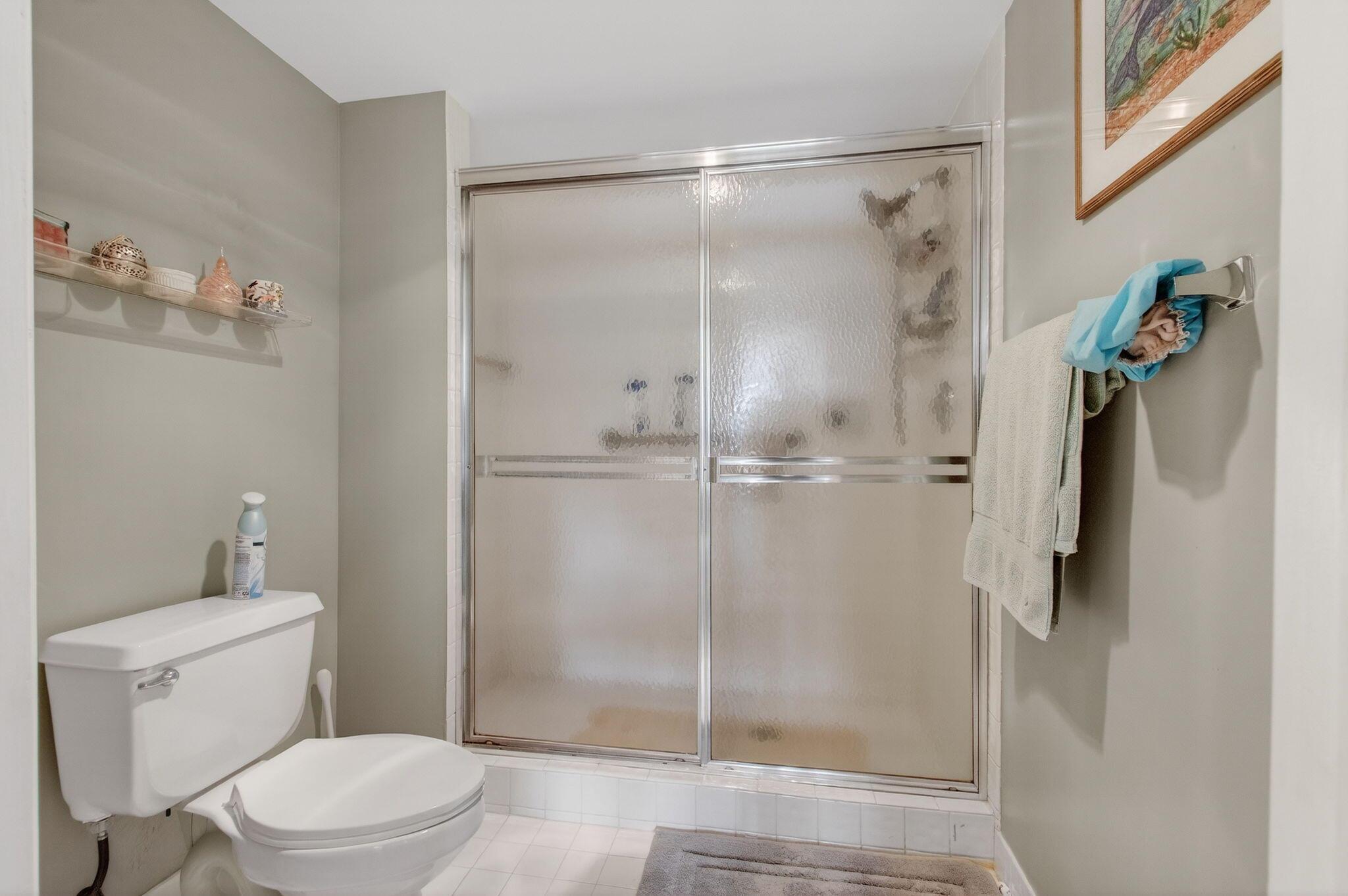 LAKES OF DELRAY WATERSEDG - Residential