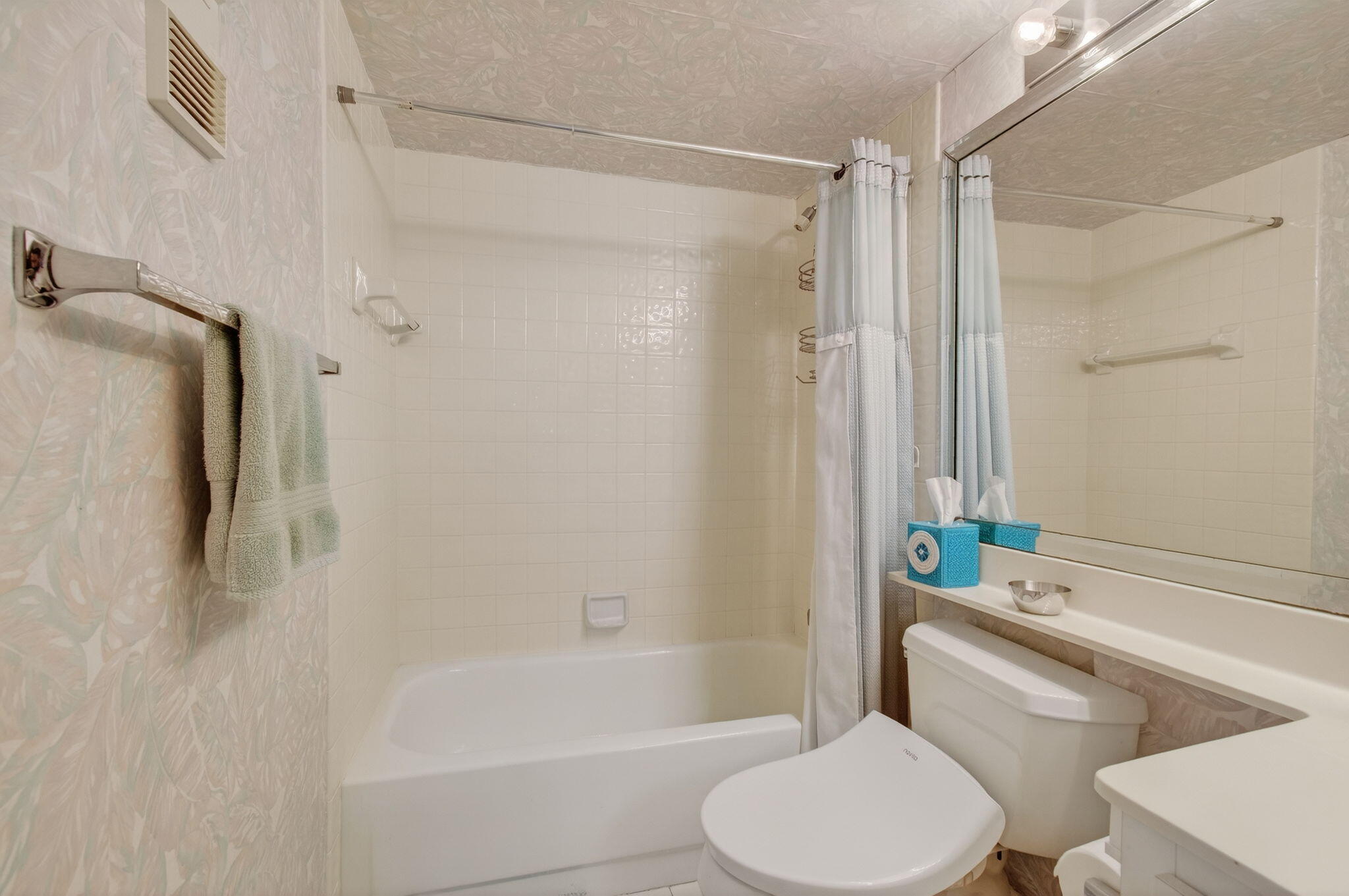 WATERSEDGE AT THE LAKES O - Residential