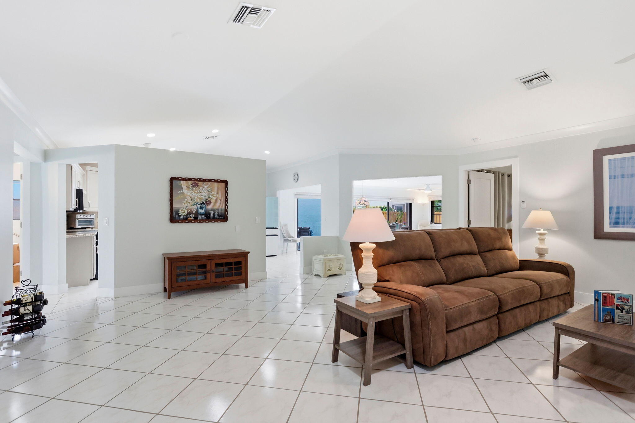 2390 NW 15TH Street NW