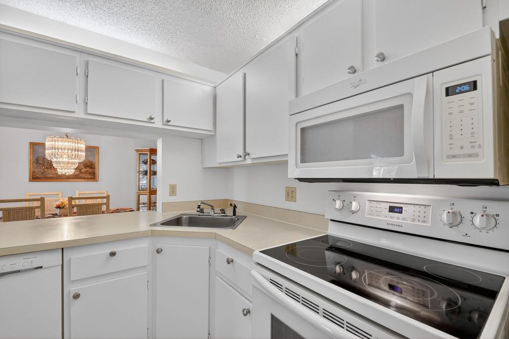 Photo of 627 Sea Pine Way #B2, Greenacres, FL 33415 (MLS # B26006023)