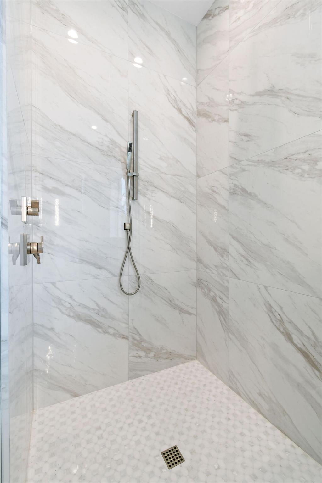 WATERWAY VILLAGE - Residential