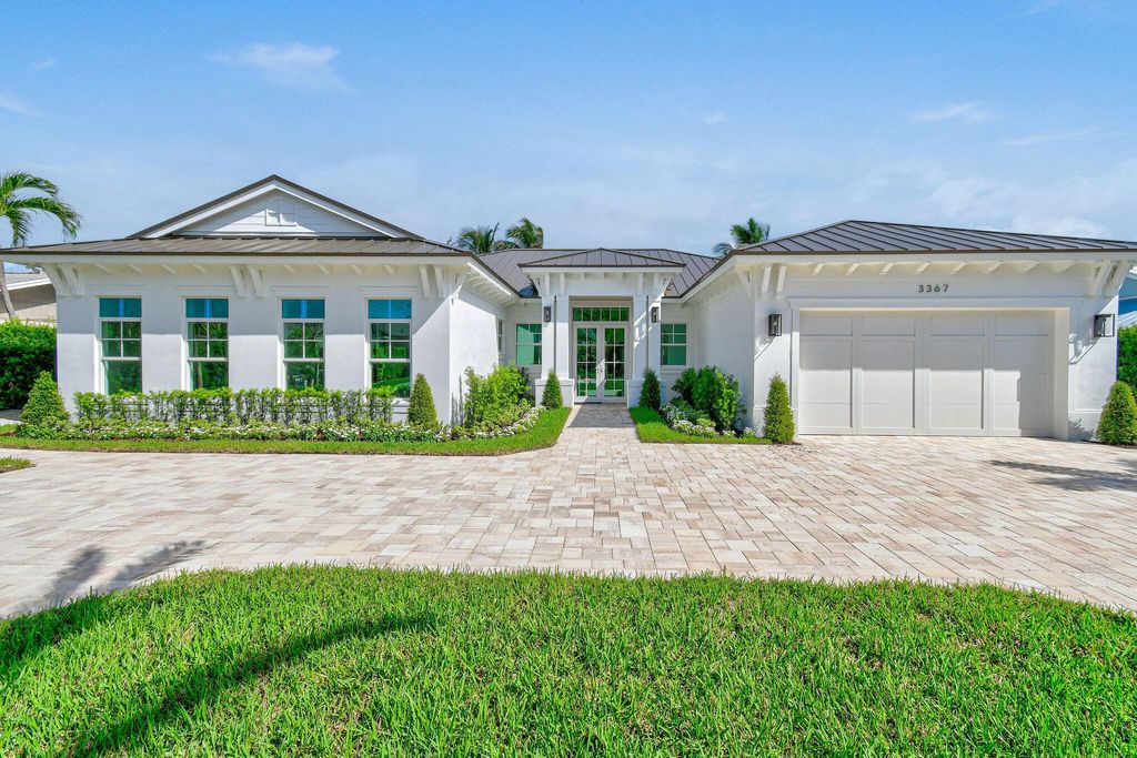 Photo of 3367 Cove Road, Jupiter, FL 33469 (MLS # R11122197)