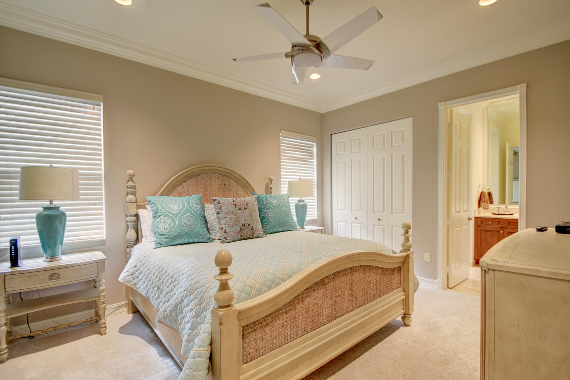 Four Seasons/Tivoli Isles - Residential