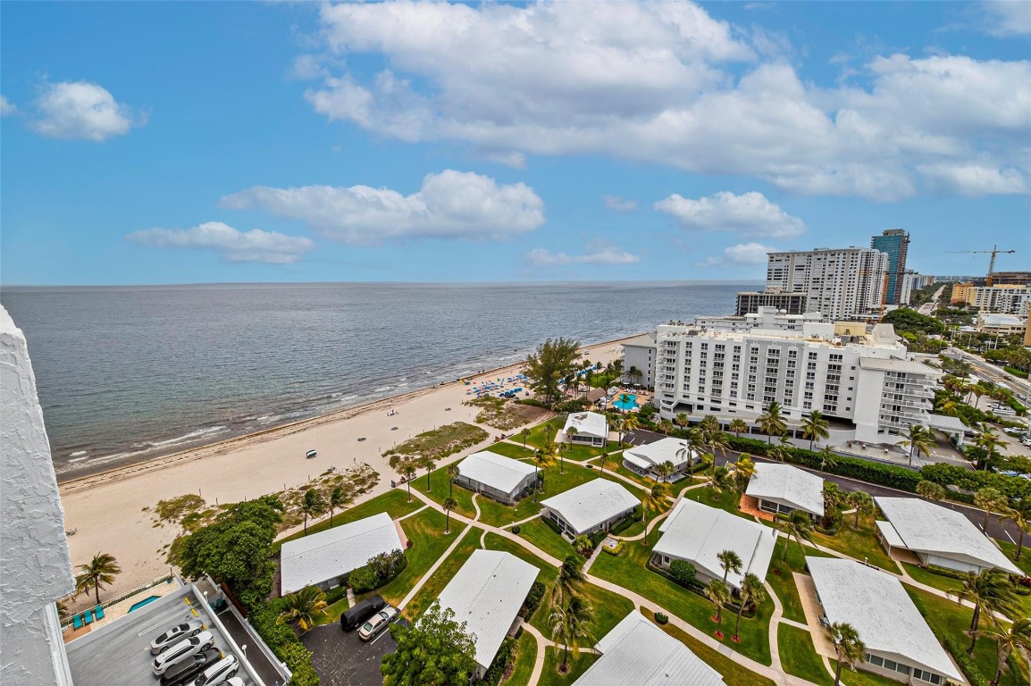 1010 S Ocean Boulevard PH 6