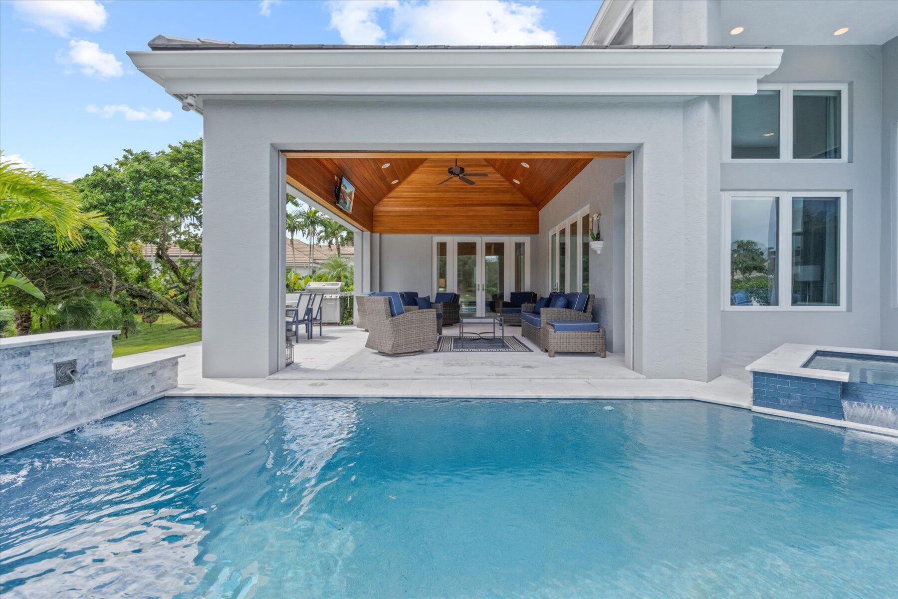 LOXAHATCHEE CLUB AT MAPLE - Residential