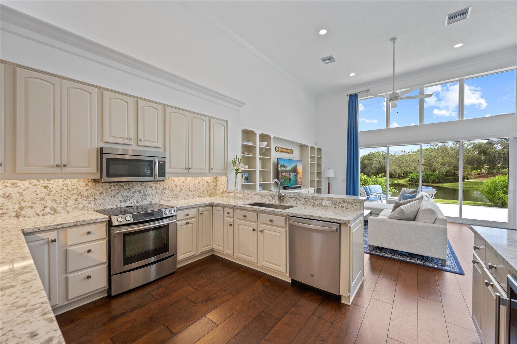 LOXAHATCHEE CLUB AT MAPLE - Residential