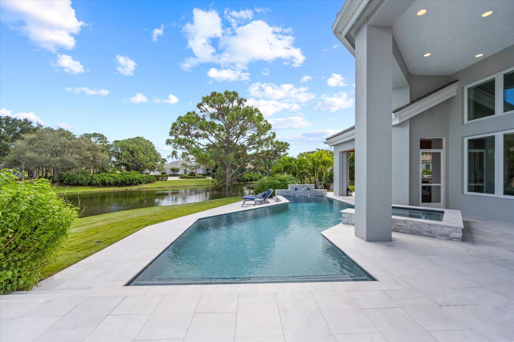 LOXAHATCHEE CLUB AT MAPLE - Residential