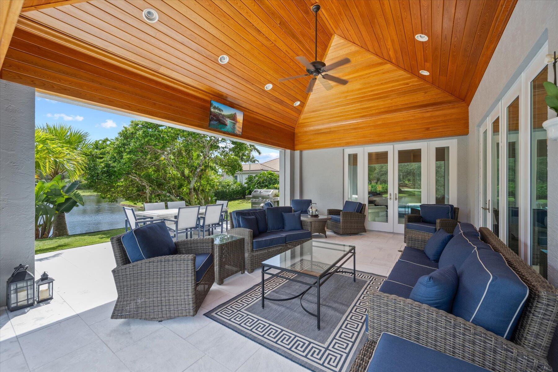 LOXAHATCHEE CLUB AT MAPLE - Residential