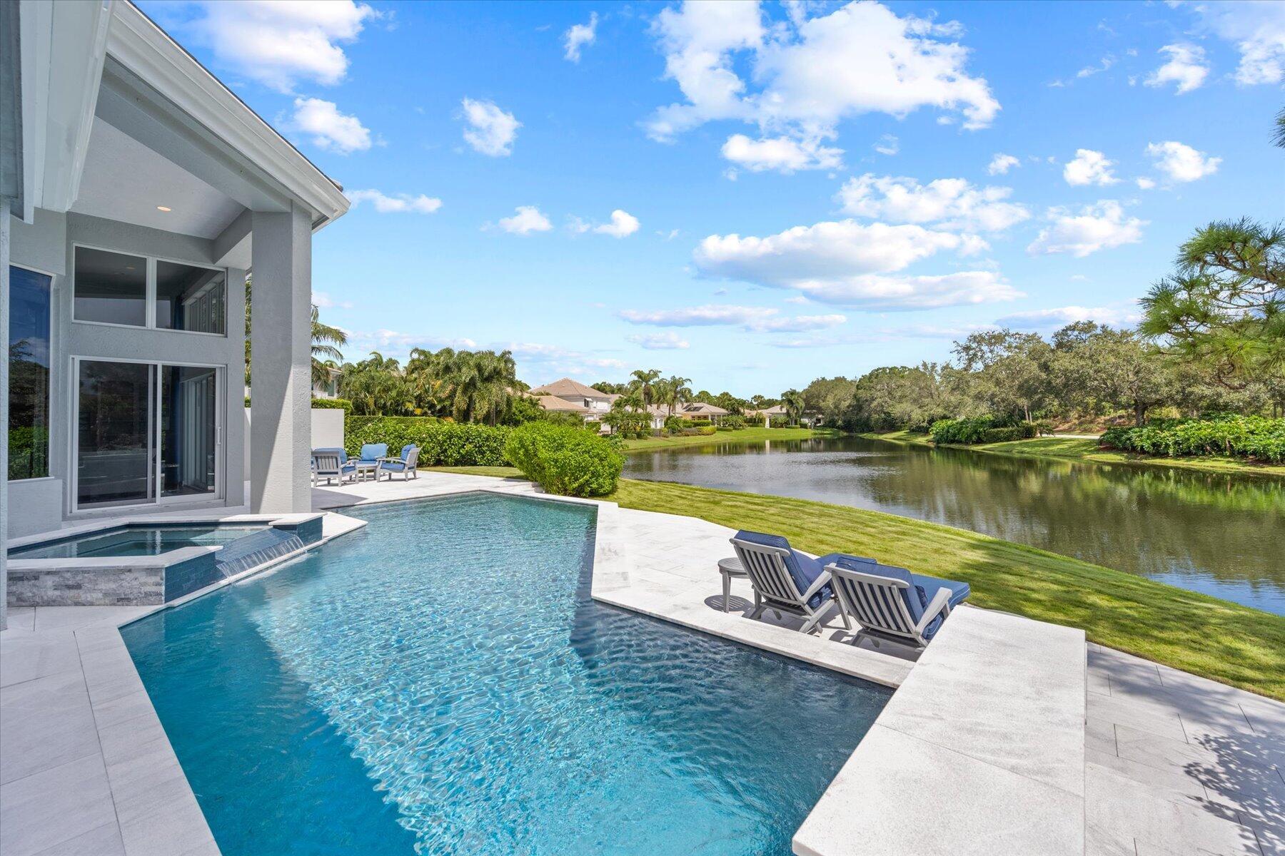 LOXAHATCHEE CLUB AT MAPLE - Residential