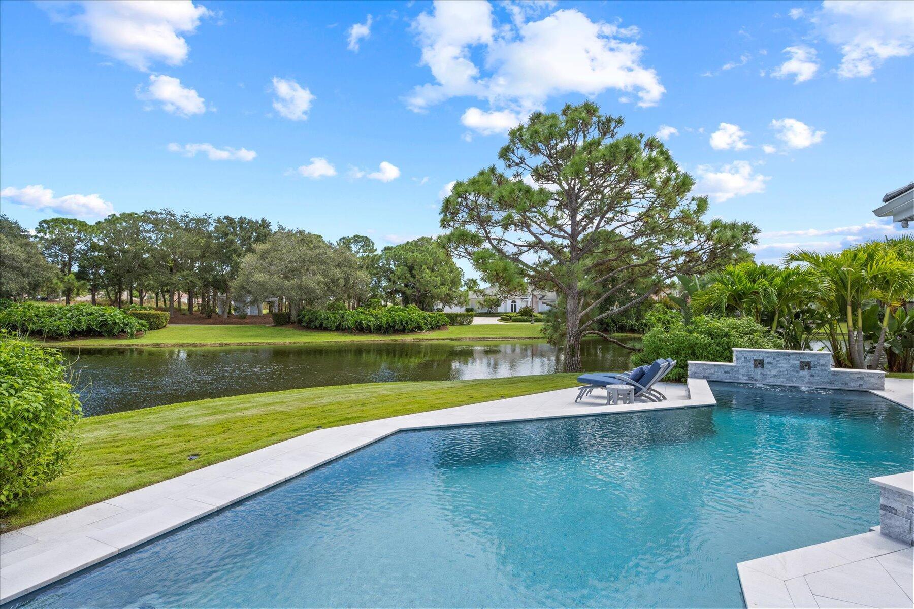 LOXAHATCHEE CLUB AT MAPLE - Residential