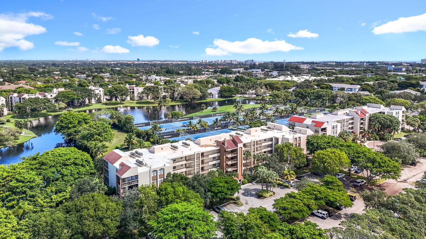 LAVERS RESORT & RACQUET CLUB - Residential