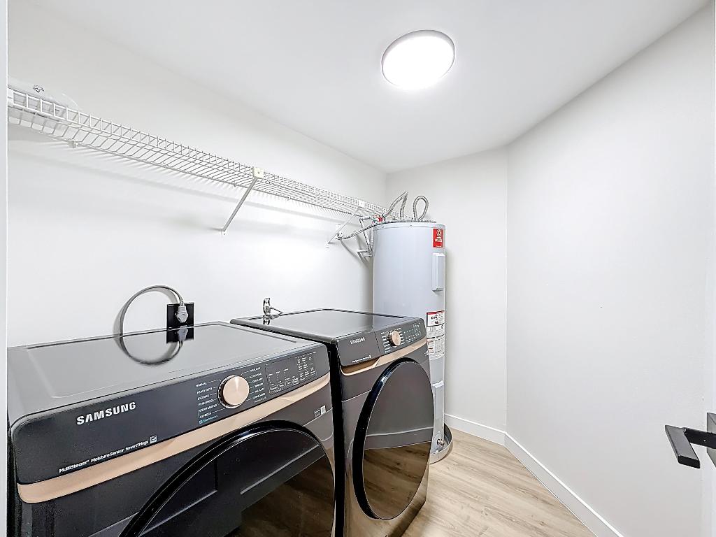 LAVERS RESORT & RACQUET CLUB - Residential