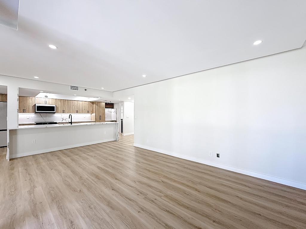 LAVERS RESORT & RACQUET CLUB - Residential